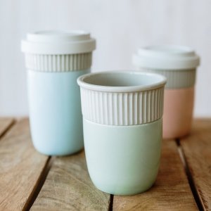 G. Benedikt DOUBLEWALLS Porcelánový dvoustěnný šálek, světle modrý 200 ml