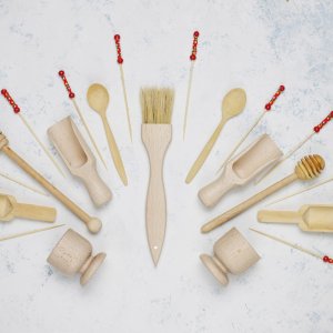 Dřevěná mašlovačka plochá 20x4cm